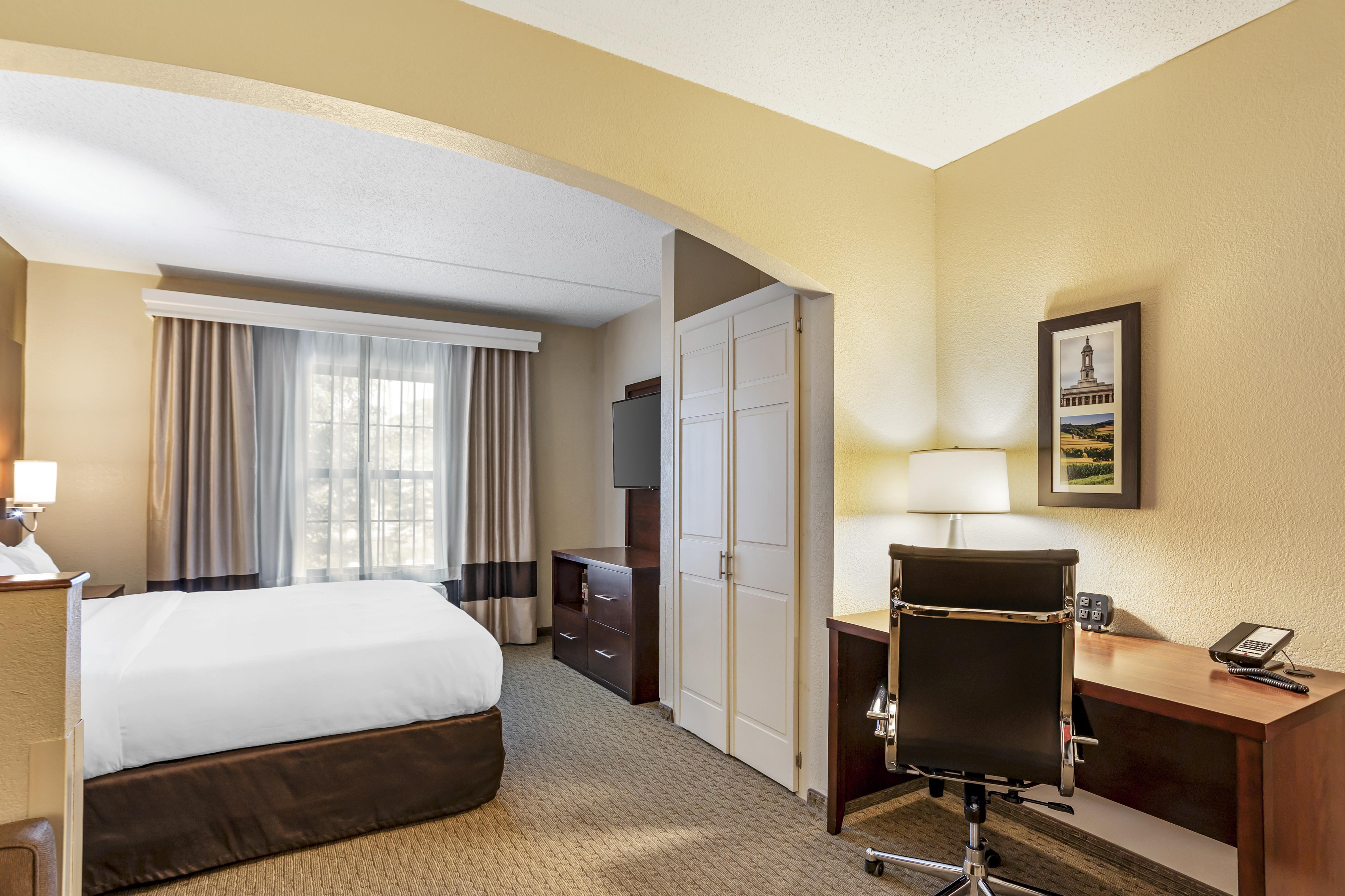 Comfort Near Penn State - State College, Pa 3*