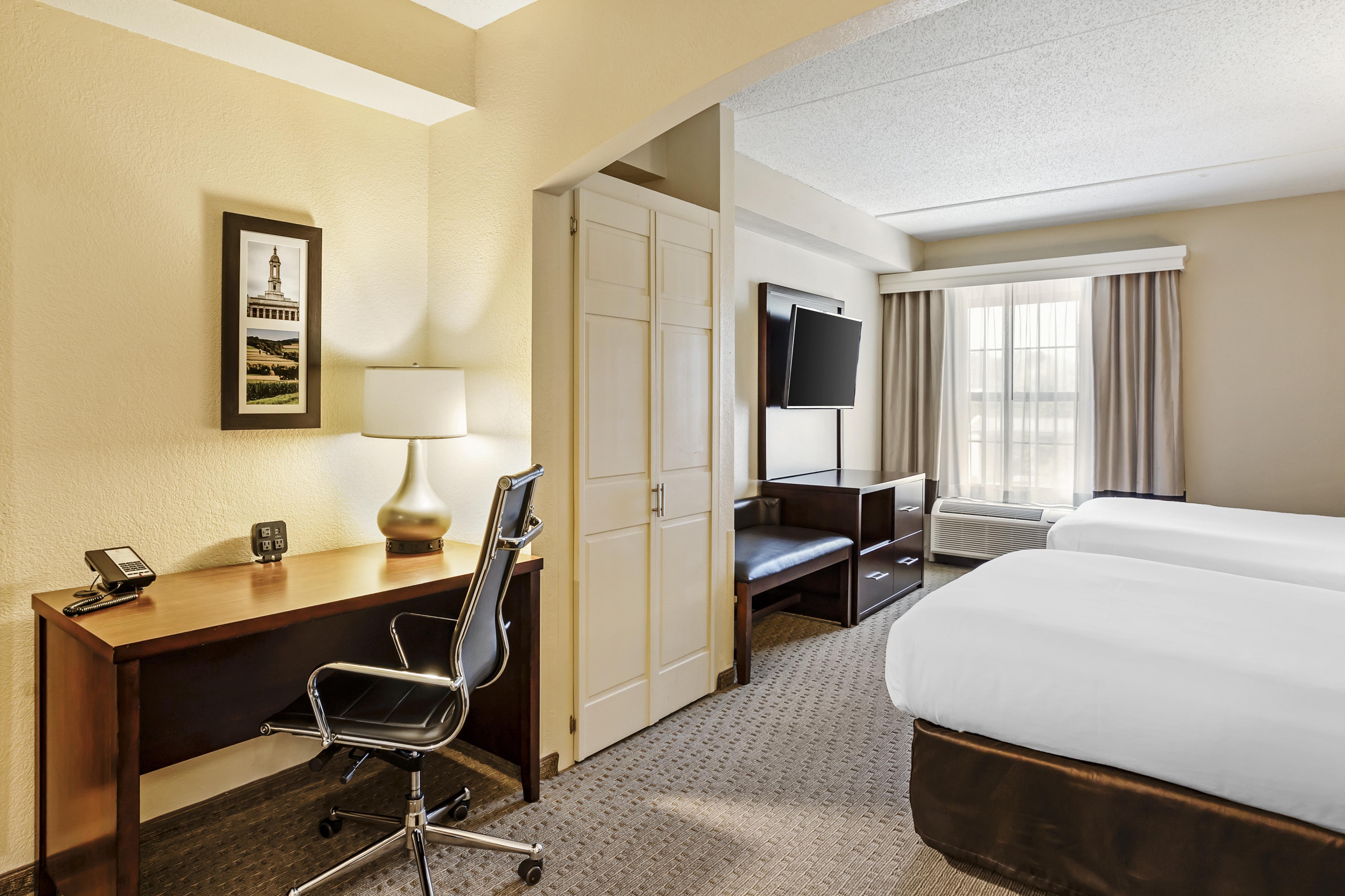 Hotel Comfort Near Penn State - State College, Pa 3*